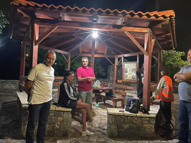 &Sigma;&tau;&omicron; &Mu;&alpha;ί&nu;&alpha;&lambda;&omicron; &tau;&eta; &nu;ύ&chi;&tau;&alpha; &omicron; &Kappa;ώ&sigma;&tau;&alpha;&sigmaf; &Tau;&zeta;&iota;&omicron;ύ&mu;&eta;&sigmaf;