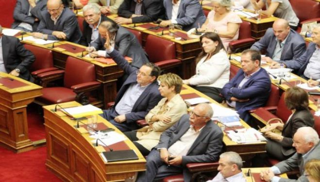 &Lambda;&alpha;&phi;&alpha;&zeta;ά&nu;&eta;&sigmaf;: &laquo;&Eta; &chi;ώ&rho;&alpha; &theta;&alpha; έ&chi;&epsilon;&iota; &mu;έ&lambda;&lambda;&omicron;&nu; &epsilon;&kappa;&tau;ό&sigmaf; &epsilon;&upsilon;&rho;ώ&raquo;