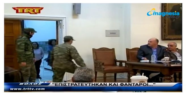 Ξεφτίλα! Φαντάροι ψάχνουν δημοτική σύμβουλο που κάνει καλό … σεξ στο Βόλο! (vd)