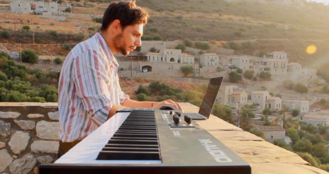 &Nu;έ&omicron; &kappa;&omicron;&mu;&mu;ά&tau;&iota; - &beta;&iota;&nu;&tau;&epsilon;&omicron;&kappa;&lambda;ί&pi; &alpha;&pi;ό &tau;&omicron;&nu; &Beta;&alpha;&sigma;ί&lambda;&eta; &Gamma;&epsilon;&omega;&rho;&gamma;&alpha;&kappa;ό&pi;&omicron;&upsilon;&lambda;&omicron;! (vd)