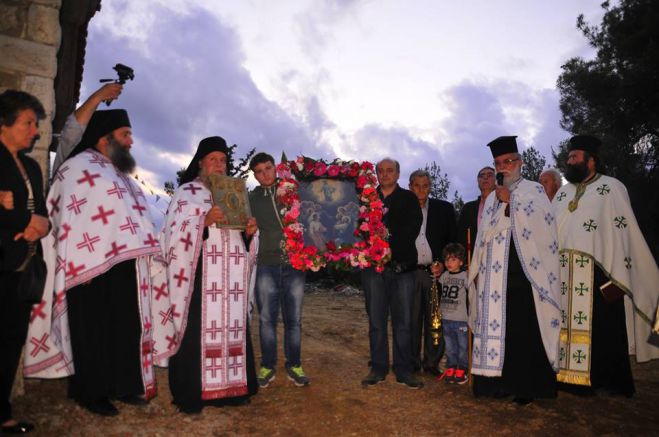 Ο Εσπερινός της Ανάληψης στην Νεστάνη (εικόνες)