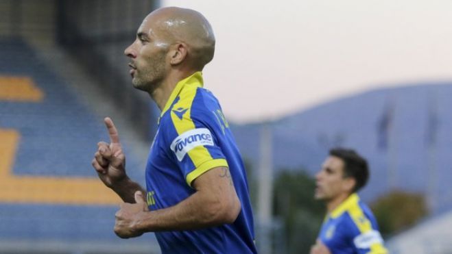 &Sigma;&tau;&eta;&nu; 3&eta; &theta;έ&sigma;&eta; &tau;&eta;&sigmaf; &Sigma;&omicron;ύ&pi;&epsilon;&rho; &Lambda;ί&gamma;&kappa;&alpha; &omicron; &Alpha;&sigma;&tau;έ&rho;&alpha;&sigmaf;! (vd)