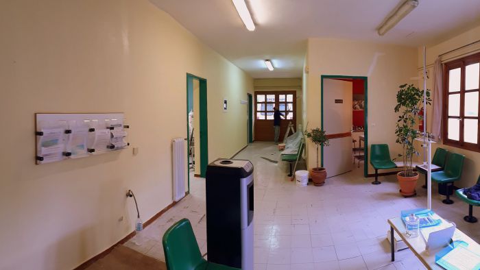 Κέντρο Υγείας Δημητσάνας | Βάφεται και "φρεσκάρεται" με ιδιωτική χορηγία!