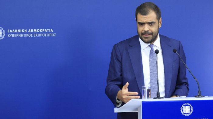 Η μείωση φορολογικών συντελεστών φέρνει αυξήσεις στους μισθούς δημοσίων και ιδιωτικών υπαλλήλων από το 2026