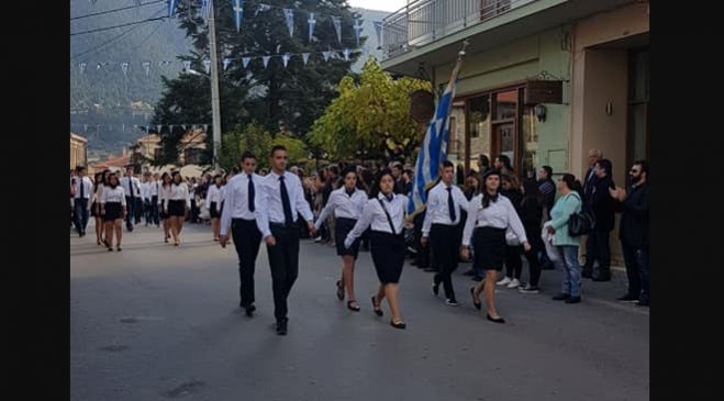 Βυτίνα | Η παρέλαση για την επέτειο του &quot;ΟΧΙ&quot;! (εικόνες)