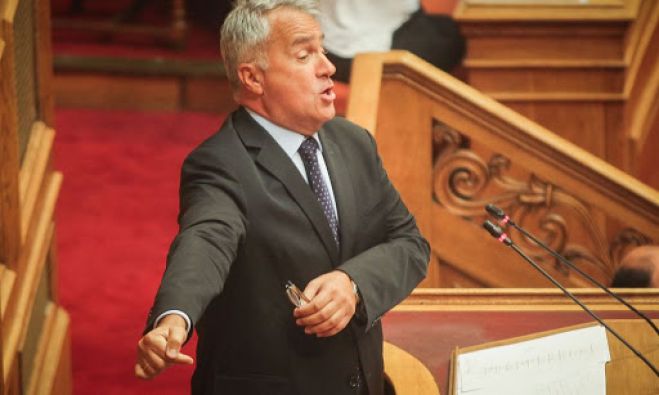 Βορίδης στη Βουλή | Θα προχωρήσει νομοθετική ρύθμιση για επιπλέον bonus εντοπιότητας προσλήψεων στο Δημόσιο για την Μεγαλόπολη