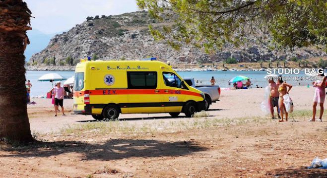 Γυναίκα ανασύρθηκε νεκρή από την παραλία Καραθώνας στο Ναύπλιο