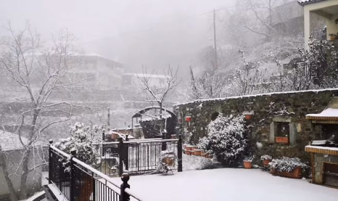 &Eta; &kappa;&alpha;&kappa;&omicron;&kappa;&alpha;&iota;&rho;ί&alpha; "Barbara" &sigma;&tau;&omicron; &Kappa;&alpha;&sigma;&tau;&rho;ί (vd)