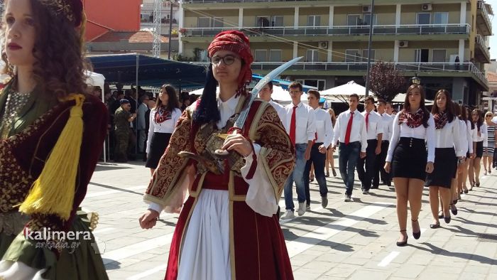 Φωτογραφικά "κλικ" από την παρέλαση για την Απελευθέρωση της Τρίπολης!
