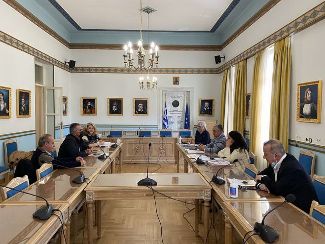 &Sigma;&upsilon;&nu;ά&nu;&tau;&eta;&sigma;&eta; &epsilon;&rho;&gamma;&alpha;&sigma;ί&alpha;&sigmaf; &sigma;&tau;&eta;&nu; &Pi;&epsilon;&rho;&iota;&phi;έ&rho;&epsilon;&iota;&alpha; &mu;&epsilon; &tau;&omicron; &Epsilon;&pi;&iota;&mu;&epsilon;&lambda;&eta;&tau;ή&rho;&iota;&omicron; &Alpha;&rho;&kappa;&alpha;&delta;ί&alpha;&sigmaf;