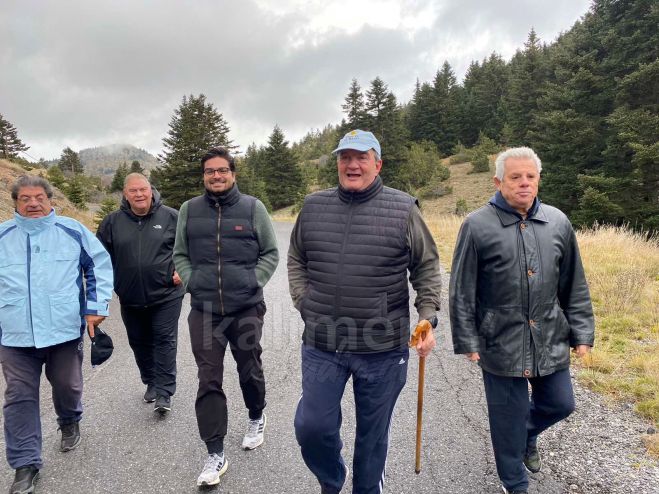 Ο Καραμανλής στην ορεινή Αρκαδία | Ποιοι τον προσκάλεσαν, σε ποια μέρη πήγε, ποιοι συνόδευσαν τον πρώην Πρωθυπουργό! (εικόνες)