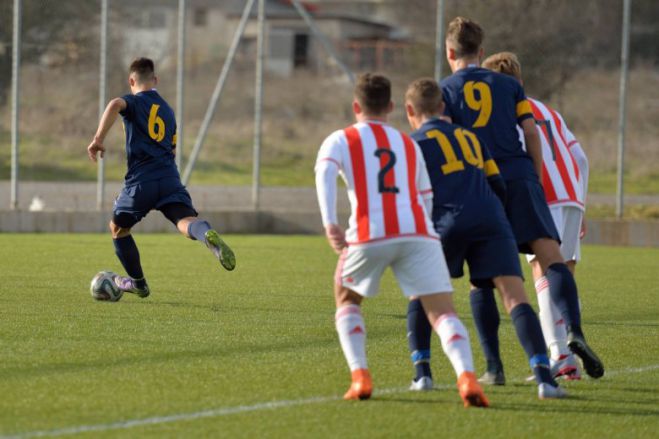 &Omicron;&iota; ... &mu;&pi;ό&mu;&pi;&iota;&rho;&epsilon;&sigmaf; &tau;&omicron;&upsilon; &Alpha;&sigma;&tau;έ&rho;&alpha; &kappa;έ&rho;&delta;&iota;&sigma;&alpha;&nu; &tau;&omicron;&nu; &Omicron;&lambda;&upsilon;&mu;&pi;&iota;&alpha;&kappa;ό! (vd)