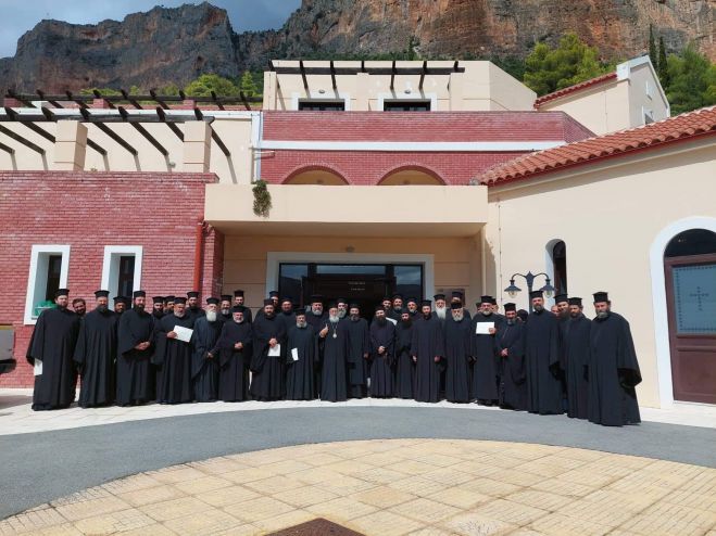 &Epsilon;&kappa;&kappa;&lambda;&eta;&sigma;ί&alpha; | &Xi;&epsilon;&kappa;ί&nu;&eta;&sigma;&epsilon; &tau;&omicron; &nu;έ&omicron; &epsilon;&pi;&iota;&mu;&omicron;&rho;&phi;&omega;&tau;&iota;&kappa;ό &pi;&rho;ό&gamma;&rho;&alpha;&mu;&mu;&alpha; &sigma;&tau;&omicron; &Lambda;&epsilon;&omega;&nu;ί&delta;&iota;&omicron; (&epsilon;&iota;&kappa;ό&nu;&epsilon;&sigmaf;)