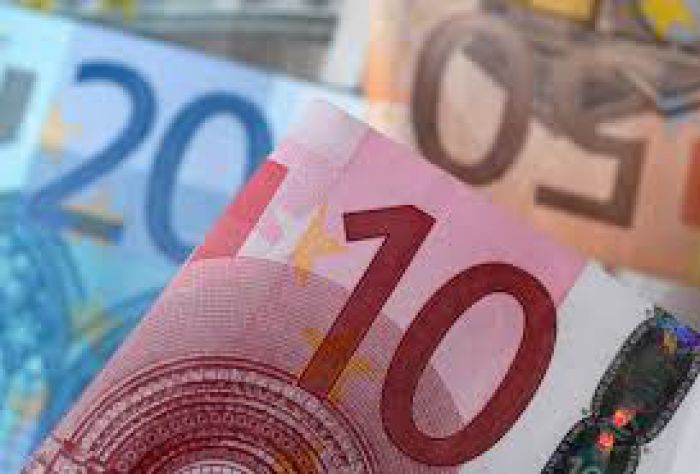 Αυτά είναι τα αναδρομικά και οι αυξήσεις στα ειδικά μισθολόγια (πίνακες)