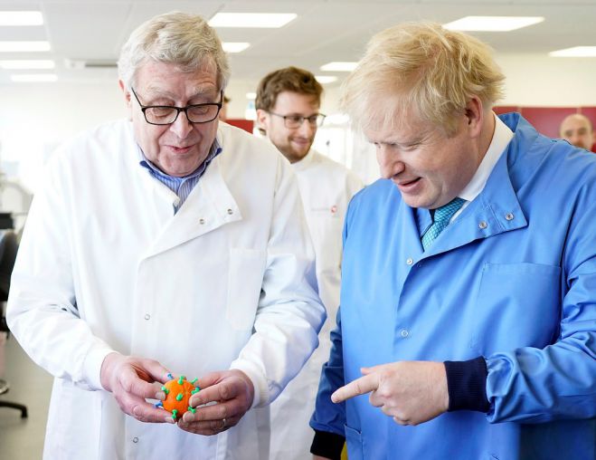 &Kappa;&omicron;&rho;&omega;&nu;&omicron;ϊό&sigmaf; | &Sigma;&tau;&eta;&nu; &epsilon;&nu;&tau;&alpha;&tau;&iota;&kappa;ή &pi;&alpha;&rho;&alpha;&mu;έ&nu;&epsilon;&iota; &omicron; &Pi;&rho;&omega;&theta;&upsilon;&pi;&omicron;&upsilon;&rho;&gamma;ό&sigmaf; &tau;&eta;&sigmaf; &Beta;&rho;&epsilon;&tau;&alpha;&nu;ί&alpha;&sigmaf;