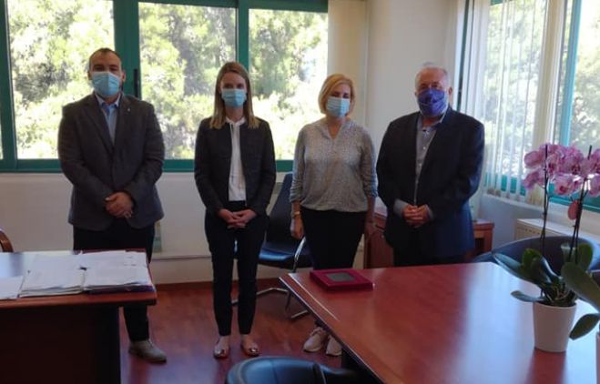 &Nu;έ&omicron;&iota; &mu;ό&nu;&iota;&mu;&omicron;&iota; &gamma;&iota;&alpha;&tau;&rho;&omicron;ί &sigma;&tau;&omicron; &Pi;&alpha;&nu;&alpha;&rho;&kappa;&alpha;&delta;&iota;&kappa;ό &Nu;&omicron;&sigma;&omicron;&kappa;&omicron;&mu;&epsilon;ί&omicron;