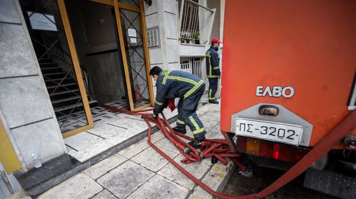 Τραγωδία στην Πάτρα | 29χρονος κάηκε ζωντανός στο σπίτι του – Δεν κατάφερε να ανοίξει τα ηλεκτρικά παντζούρια