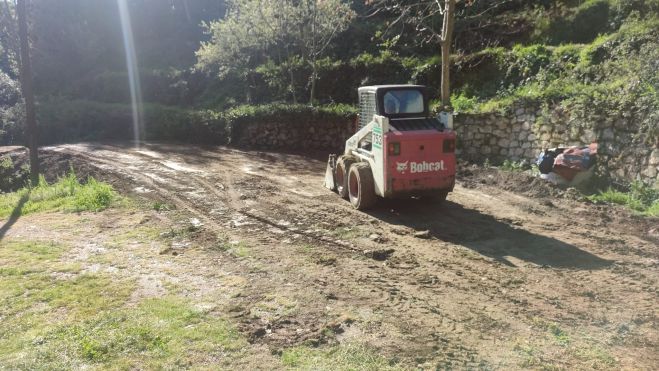 &Alpha;&gamma;&alpha;&nu;ά&kappa;&tau;&eta;&sigma;&eta; &sigma;&tau;&eta; &Sigma;ί&tau;&alpha;&iota;&nu;&alpha; &Kappa;&upsilon;&nu;&omicron;&upsilon;&rho;ί&alpha;&sigmaf;: "&Alpha;&pi;&alpha;&rho;ά&delta;&epsilon;&kappa;&tau;&omicron; έ&nu;&alpha; &chi;&omega;&rho;&iota;ό &omicron;&lambda;ό&kappa;&lambda;&eta;&rho;&omicron; &nu;&alpha; &pi;&alpha;&rho;&alpha;&mu;έ&nu;&epsilon;&iota; &alpha;&pi;&omicron;&kappa;&lambda;&epsilon;&iota;&sigma;&mu;έ&nu;&omicron;. &Pi;&alpha;ί&zeta;&omicron;&upsilon;&nu; &mu;&epsilon; &tau;&alpha; &nu;&epsilon;ύ&rho;&alpha; &kappa;&alpha;&iota; &tau;&iota;&sigmaf; &alpha;&nu;&tau;&omicron;&chi;έ&sigmaf; &mu;&alpha;&sigmaf;"