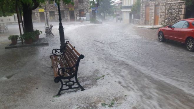 &Alpha;&pi;ί&sigma;&tau;&epsilon;&upsilon;&tau;&omicron; | "Ά&sigma;&pi;&rho;&iota;&sigma;&epsilon;" &alpha;&pi;ό &tau;&omicron; &chi;&alpha;&lambda;ά&zeta;&iota; &eta; &Nu;&epsilon;&sigma;&tau;ά&nu;&eta;! (vd)