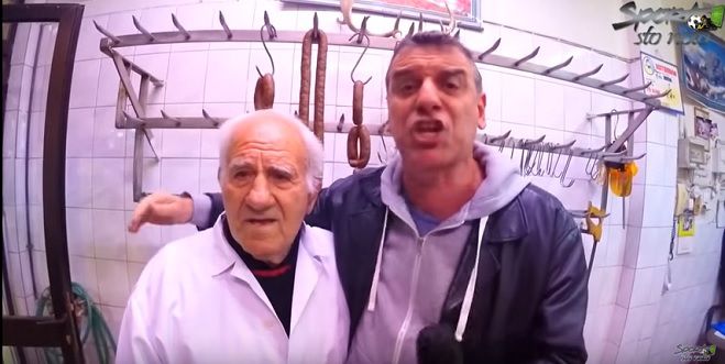 Νέο show από τον Γεωργούντζο: Ο Τιτάνας που έγινε ... χασάπης! (vd)