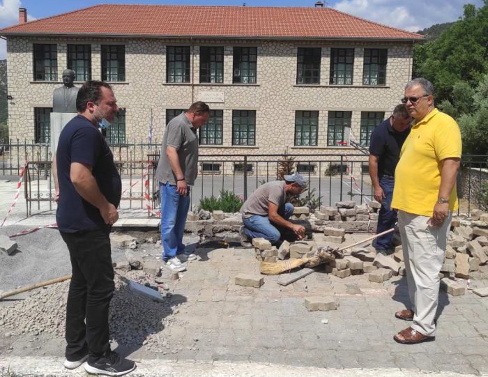 &Delta;ή&mu;&omicron;&sigmaf; &Tau;&rho;ί&pi;&omicron;&lambda;&eta;&sigmaf; | &Kappa;&alpha;&theta;&eta;&mu;&epsilon;&rho;&iota;&nu;έ&sigmaf; &pi;&alpha;&rho;&epsilon;&mu;&beta;ά&sigma;&epsilon;&iota;&sigmaf; &beta;&epsilon;&lambda;&tau;ί&omega;&sigma;&eta;&sigmaf; &tau;&eta;&sigmaf; &kappa;&alpha;&theta;&eta;&mu;&epsilon;&rho;&iota;&nu;ό&tau;&eta;&tau;&alpha;&sigmaf; &sigma;&tau;&eta;&nu; &pi;ό&lambda;&eta; &kappa;&alpha;&iota; &sigma;&tau;&alpha; &chi;&omega;&rho;&iota;ά &mu;&alpha;&sigmaf; (&epsilon;&iota;&kappa;ό&nu;&epsilon;&sigmaf;)