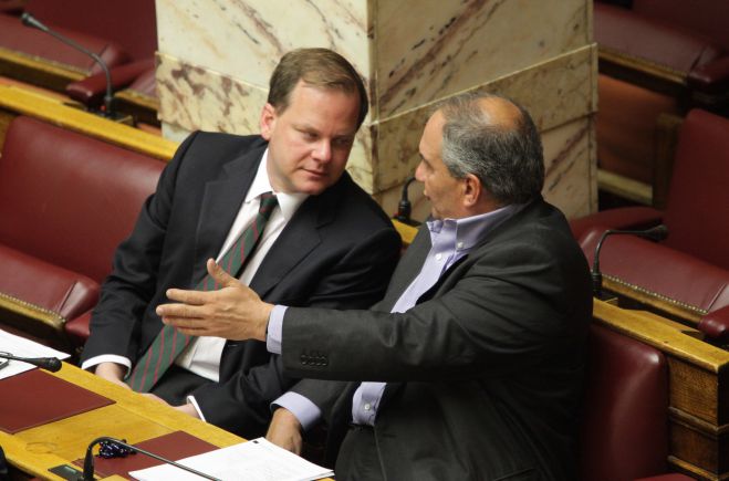 Φάκελος με σφαίρες έφτασε σε βουλευτή (με Αρκαδική καταγωγή) ...