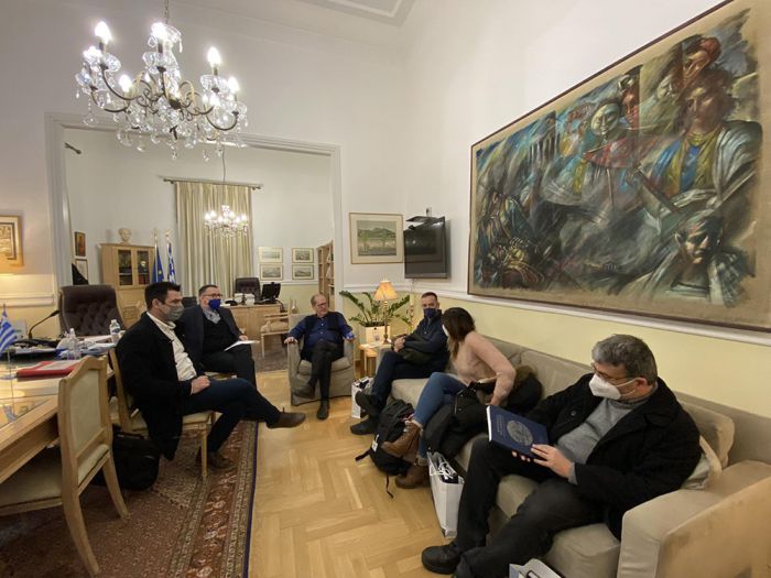 &Pi;&rho;ό&gamma;&rho;&alpha;&mu;&mu;&alpha; &gamma;&iota;&alpha; έ&xi;&upsilon;&pi;&nu;&epsilon;&sigmaf; &iota;&alpha;&tau;&rho;&iota;&kappa;έ&sigmaf; &sigma;&upsilon;&sigma;&kappa;&epsilon;&upsilon;έ&sigmaf; &sigma;&tau;&omicron;&nu; &eta;&lambda;&iota;&kappa;&iota;&omega;&mu;έ&nu;&omicron; &pi;&lambda;&eta;&theta;&upsilon;&sigma;&mu;ό &tau;&eta;&sigmaf; &pi;&epsilon;&rho;&iota;&phi;έ&rho;&epsilon;&iota;&alpha;&sigmaf; &Pi;&epsilon;&lambda;&omicron;&pi;&omicron;&nu;&nu;ή&sigma;&omicron;&upsilon;;