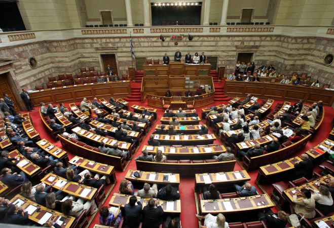 Αποκάλυψη | 160 πρώην βουλευτές θα πάρουν αναδρομικά πάνω από 15.000.000 ευρώ!