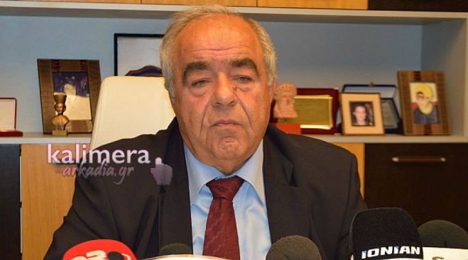 &laquo;&Nu;&alpha; &zeta;&eta;&tau;ή&sigma;&epsilon;&iota; &sigma;&upsilon;&gamma;&nu;ώ&mu;&eta;&raquo; &zeta;&eta;&tau;ά &omicron; &Kappa;&omicron;&kappa;&kappa;&iota;&nu;ά&kappa;&omicron;&sigmaf; &alpha;&pi;ό &tau;&omicron;&nu; &Delta;ή&mu;&alpha;&rho;&chi;&omicron;!