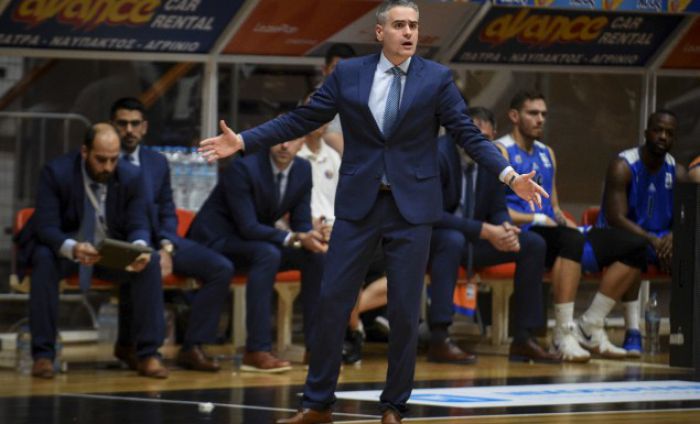 &Pi;&alpha;&rho;&alpha;&iota;&tau;ή&theta;&eta;&kappa;&epsilon; &omicron; &Kappa;&alpha;&sigma;&tau;&rho;ί&tau;&eta;&sigmaf; &alpha;&pi;ό &tau;&eta;&nu; &Kappa;ύ&mu;&eta;!