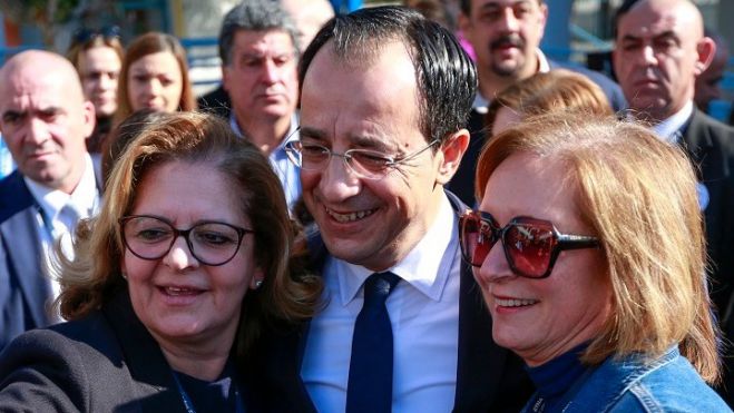 &Nu;έ&omicron;&sigmaf; &Pi;&rho;ό&epsilon;&delta;&rho;&omicron;&sigmaf; &tau;&eta;&sigmaf; &Kappa;&upsilon;&pi;&rho;&iota;&alpha;&kappa;ή&sigmaf; &Delta;&eta;&mu;&omicron;&kappa;&rho;&alpha;&tau;ί&alpha;&sigmaf; &omicron; &Nu;ί&kappa;&omicron;&sigmaf; &Chi;&rho;&iota;&sigma;&tau;&omicron;&delta;&omicron;&upsilon;&lambda;ί&delta;&eta;&sigmaf;