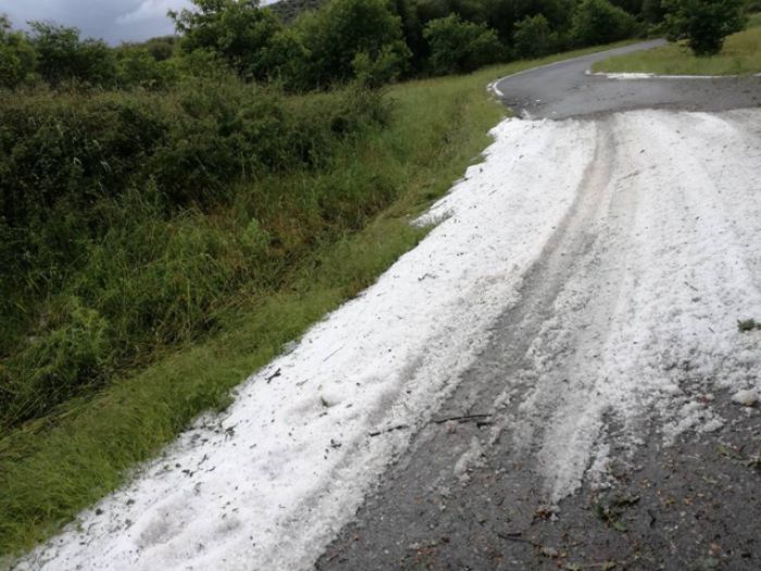 Χαλάζι - Βιβλική καταστροφή σε Βούρβουρα, Πηγαδάκια και Αλεποχώρι (vd)