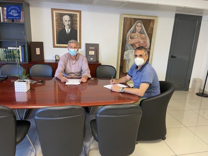 &Nu;έ&omicron; έ&rho;&gamma;&omicron; &sigma;&tau;&eta; &Beta;&lambda;&alpha;&chi;&omicron;&kappa;&epsilon;&rho;&alpha;&sigma;&iota;ά | &Tau;&zeta;&iota;&omicron;ύ&mu;&eta;&sigmaf;: &laquo;&Pi;&rho;&omicron;&chi;&omega;&rho;ά&mu;&epsilon; ά&lambda;&lambda;&omicron; έ&nu;&alpha; έ&rho;&gamma;&omicron; &sigma;&tau;&alpha; &chi;&omega;&rho;&iota;ά &mu;&alpha;&sigmaf;&raquo;