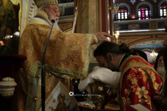 Διάκονος χειροτονήθηκε ο Βασίλειος Γούτσος στον Μητροπολιτικό Ναό της Τρίπολης (εικόνες)