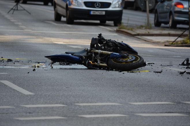 Τροχαίο με σοβαρό τραυματισμό οδηγού μοτοσυκλέτας στην Τρίπολη