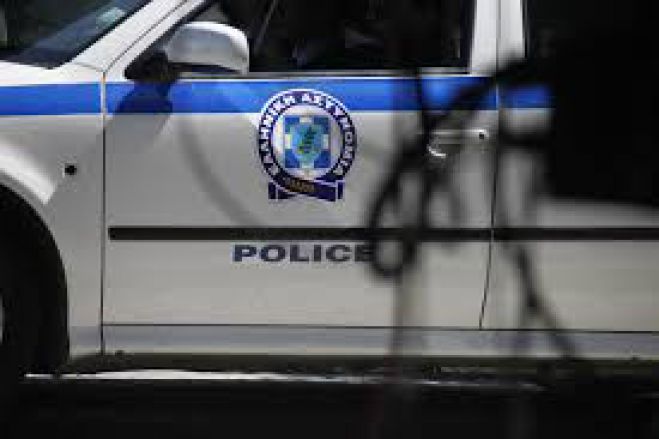 Τρεις συλλήψεις για παράνομο υπαίθριο εμπόριο στην Αρκαδία