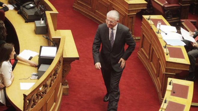 &Upsilon;&pi;ό&theta;&epsilon;&sigma;&eta; Novartis: &Kappa;&alpha;&tau;έ&theta;&epsilon;&sigma;&epsilon; &omega;&sigmaf; &mu;ά&rho;&tau;&upsilon;&rho;&alpha;&sigmaf; &omicron; &Alpha;&nu;&delta;&rho;έ&alpha;&sigmaf; &Lambda;&upsilon;&kappa;&omicron;&upsilon;&rho;έ&nu;&tau;&zeta;&omicron;&sigmaf; | &laquo;&Eta; &upsilon;&pi;ό&theta;&epsilon;&sigma;&eta; έ&chi;&epsilon;&iota; &chi;&alpha;&rho;&alpha;&kappa;&tau;&eta;&rho;&iota;&sigma;&tau;&iota;&kappa;ά &sigma;&kappa;&epsilon;&upsilon;&omega;&rho;ί&alpha;&sigmaf;&raquo; &delta;ή&lambda;&omega;&sigma;&epsilon;