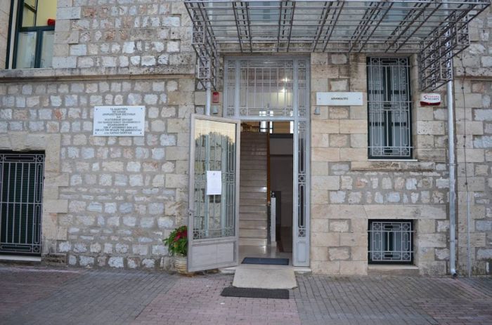 &Pi;&alpha;&nu;&sigma;&pi;&omicron;&upsilon;&delta;&alpha;&sigma;&tau;&iota;&kappa;ή &Kappa;&alpha;&lambda;&alpha;&mu;ά&tau;&alpha;&sigmaf;: "&Nu;&alpha; &xi;&epsilon;&kappa;&iota;&nu;ή&sigma;&omicron;&upsilon;&nu; ά&mu;&epsilon;&sigma;&alpha; &omicron;&iota; &nu;&omicron;&mu;&iota;&kappa;έ&sigmaf; &delta;&iota;&alpha;&delta;&iota;&kappa;&alpha;&sigma;ί&epsilon;&sigmaf; &gamma;&iota;&alpha; &tau;&iota;&sigmaf; &kappa;&alpha;&tau;&alpha;&gamma;&gamma;&epsilon;&lambda;ί&epsilon;&sigmaf; &sigma;&epsilon;&xi;&omicron;&upsilon;&alpha;&lambda;&iota;&kappa;ή&sigmaf; &pi;&alpha;&rho;&epsilon;&nu;ό&chi;&lambda;&eta;&sigma;&eta;&sigmaf;"