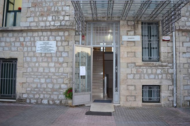 &Pi;&alpha;&nu;&sigma;&pi;&omicron;&upsilon;&delta;&alpha;&sigma;&tau;&iota;&kappa;ή &Kappa;&alpha;&lambda;&alpha;&mu;ά&tau;&alpha;&sigmaf;: "&Nu;&alpha; &xi;&epsilon;&kappa;&iota;&nu;ή&sigma;&omicron;&upsilon;&nu; ά&mu;&epsilon;&sigma;&alpha; &omicron;&iota; &nu;&omicron;&mu;&iota;&kappa;έ&sigmaf; &delta;&iota;&alpha;&delta;&iota;&kappa;&alpha;&sigma;ί&epsilon;&sigmaf; &gamma;&iota;&alpha; &tau;&iota;&sigmaf; &kappa;&alpha;&tau;&alpha;&gamma;&gamma;&epsilon;&lambda;ί&epsilon;&sigmaf; &sigma;&epsilon;&xi;&omicron;&upsilon;&alpha;&lambda;&iota;&kappa;ή&sigmaf; &pi;&alpha;&rho;&epsilon;&nu;ό&chi;&lambda;&eta;&sigma;&eta;&sigmaf;"