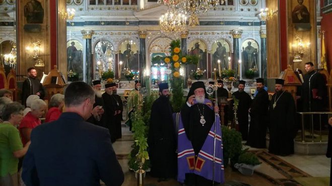 &Tau;&rho;ί&pi;&omicron;&lambda;&eta; | &Tau;&eta;&nu; &Pi;&alpha;&rho;&alpha;&sigma;&kappa;&epsilon;&upsilon;ή &eta; &Alpha;&kappa;&omicron;&lambda;&omicron;&upsilon;&theta;ί&alpha; &tau;&omega;&nu; &Chi;&alpha;&iota;&rho;&epsilon;&tau;&iota;&sigma;&mu;ώ&nu; &tau;&omicron;&upsilon; &Tau;&iota;&mu;ί&omicron;&upsilon; &Sigma;&tau;&alpha;&upsilon;&rho;&omicron;ύ