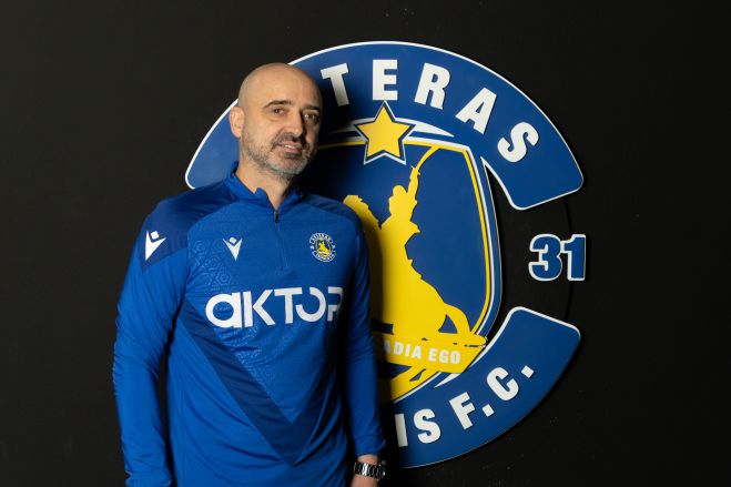 &Epsilon;&pi;ί&sigma;&eta;&mu;&omicron; | &Omicron; Rastavac &alpha;&nu;&alpha;&lambda;&alpha;&mu;&beta;ά&nu;&epsilon;&iota; &pi;&rho;&omicron;&pi;&omicron;&nu;&eta;&tau;ή&sigmaf; &gamma;&iota;&alpha; &tau;&rho;ί&tau;&eta; &phi;&omicron;&rho;ά &tau;&omicron;&nu; &Alpha;&sigma;&tau;έ&rho;&alpha; &Tau;&rho;ί&pi;&omicron;&lambda;&eta;&sigmaf;!