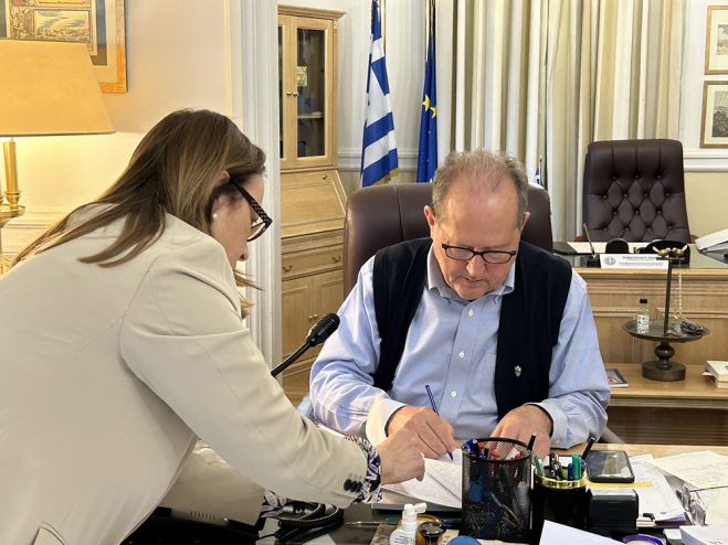 &Sigma;&upsilon;&mu;&beta;&omicron;&lambda;&alpha;&iota;&omicron;&gamma;&rho;&alpha;&phi;&iota;&kappa;έ&sigmaf; &pi;&rho;ά&xi;&epsilon;&iota;&sigmaf; &gamma;&iota;&alpha; &epsilon;&kappa;&tau;ά&sigma;&epsilon;&iota;&sigmaf; &sigma;&tau;&eta; &Nu;&upsilon;&mu;&phi;&alpha;&sigma;ί&alpha; &upsilon;&pi;έ&gamma;&rho;&alpha;&psi;&epsilon; &omicron; &Nu;ί&kappa;&alpha;&sigmaf; &gamma;&iota;&alpha; &nu;&alpha; &pi;&rho;&omicron;&chi;&omega;&rho;ή&sigma;&epsilon;&iota; &eta; &delta;&eta;&mu;&iota;&omicron;&upsilon;&rho;&gamma;ί&alpha; &tau;&omicron;&upsilon; &Alpha;&theta;&lambda;&eta;&tau;&iota;&kappa;&omicron;ύ &Kappa;έ&nu;&tau;&rho;&omicron;&upsilon; &Gamma;&omicron;&rho;&tau;&upsilon;&nu;ί&alpha;&sigmaf;