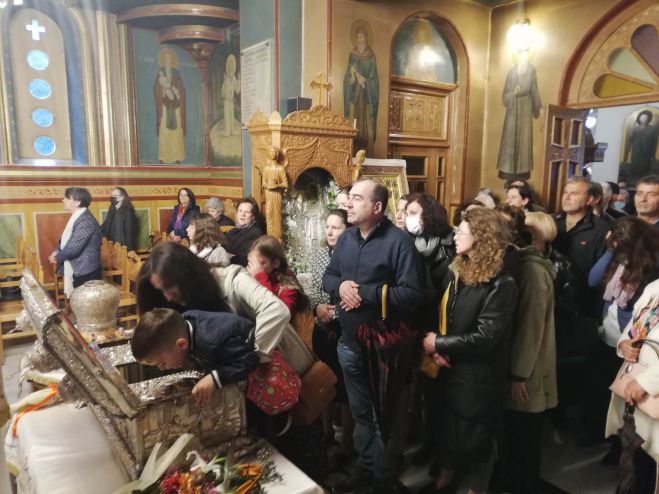 &Omicron; &Epsilon;&sigma;&pi;&epsilon;&rho;&iota;&nu;ό&sigmaf; &gamma;&iota;&alpha; &tau;&omicron;&upsilon;&sigmaf; &Pi;&omicron;&lambda;&iota;&omicron;ύ&chi;&omicron;&upsilon;&sigmaf; &tau;&eta;&sigmaf; &Tau;&rho;ί&pi;&omicron;&lambda;&eta;&sigmaf; (&epsilon;&iota;&kappa;ό&nu;&epsilon;&sigmaf;)