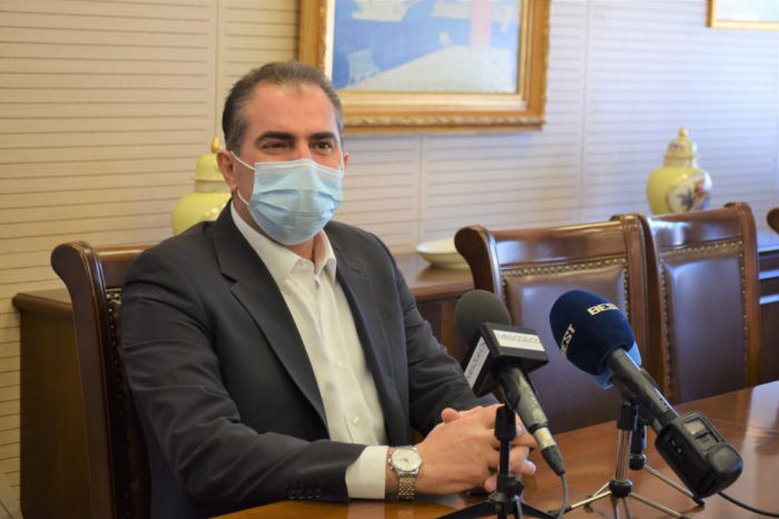 &Omicron; &Delta;ή&mu;&alpha;&rho;&chi;&omicron;&sigmaf; &Kappa;&alpha;&lambda;&alpha;&mu;ά&tau;&alpha;&sigmaf; &theta;έ&lambda;&epsilon;&iota; &nu;&alpha; &mu;&epsilon;&tau;&alpha;&phi;έ&rho;&epsilon;&iota; &tau;&alpha; &sigma;&kappa;&omicron;&upsilon;&pi;ί&delta;&iota;&alpha; &tau;&eta;&sigmaf; &pi;&epsilon;&rho;&iota;&omicron;&chi;ή&sigmaf; &tau;&omicron;&upsilon; &pi;&rho;&omicron;&sigma;&omega;&rho;&iota;&nu;ά &sigma;&tau;&omicron; &epsilon;&rho;&gamma;&omicron;&sigma;&tau;ά&sigma;&iota;&omicron; &tau;&eta;&sigmaf; &Alpha;&rho;&kappa;&alpha;&delta;ί&alpha;&sigmaf; (&Pi;&alpha;&lambda;&alpha;&iota;ό&chi;&omicron;&upsilon;&nu;&eta;)