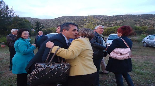 &Gamma;&iota;&alpha; &tau;&alpha; &pi;&rho;&omicron;&beta;&lambda;ή&mu;&alpha;&tau;&alpha; &kappa;&alpha;&iota; &tau;&eta;&nu; έ&lambda;&lambda;&epsilon;&iota;&psi;&eta; &upsilon;&pi;&omicron;&delta;&omicron;&mu;ώ&nu; &sigma;&epsilon; &chi;&omega;&rho;&iota;ά &tau;&omicron;&upsilon; &Kappa;&omicron;&rho;&upsilon;&theta;ί&omicron;&upsilon; &epsilon;&nu;&eta;&mu;&epsilon;&rho;ώ&theta;&eta;&kappa;&epsilon; &omicron; &Kappa;. &Tau;&zeta;&iota;&omicron;ύ&mu;&eta;&sigmaf;&rlm;