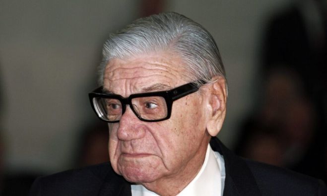 &Pi;έ&theta;&alpha;&nu;&epsilon; &omicron; &Zeta;ά&chi;&omicron;&sigmaf; &Chi;&alpha;&tau;&zeta;&eta;&phi;&omega;&tau;ί&omicron;&upsilon;