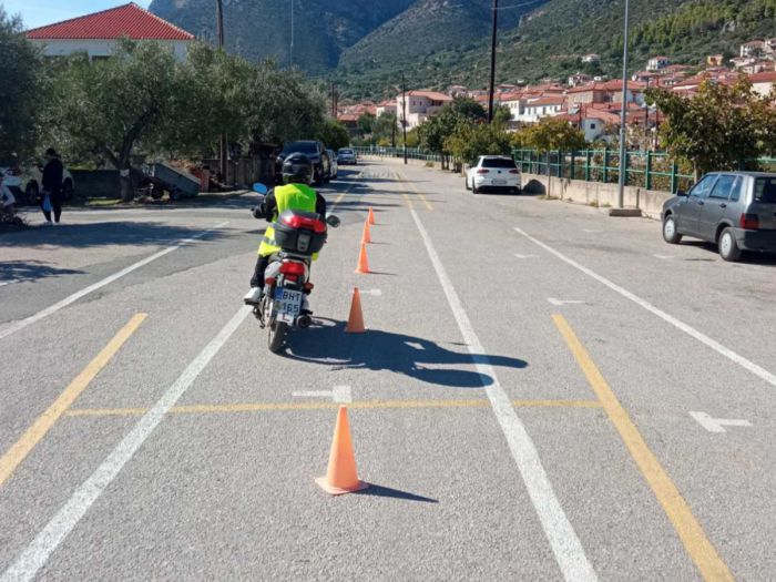 &Pi;&rho;&alpha;&kappa;&tau;&iota;&kappa;έ&sigmaf; &epsilon;&xi;&epsilon;&tau;ά&sigma;&epsilon;&iota;&sigmaf; &omicron;&delta;&eta;&gamma;ώ&nu; &gamma;&iota;&alpha; &pi;&rho;ώ&tau;&eta; &phi;&omicron;&rho;ά &sigma;&tau;&omicron; &Lambda;&epsilon;&omega;&nu;ί&delta;&iota;&omicron; &mu;&epsilon; &pi;&rho;&omega;&tau;&omicron;&beta;&omicron;&upsilon;&lambda;ί&alpha; &tau;&eta;&sigmaf; &Pi;&epsilon;&rho;&iota;&phi;έ&rho;&epsilon;&iota;&alpha;&sigmaf; &Pi;&epsilon;&lambda;&omicron;&pi;&omicron;&nu;&nu;ή&sigma;&omicron;&upsilon;
