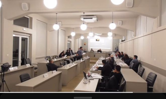 Αντωνία Μπούζα: "Κρίμα τέτοια κατρακύλα για το περιφερειακό συμβούλιο"