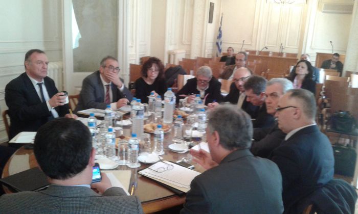 Ά&mu;&epsilon;&sigma;&eta; &alpha;&pi;ό&sigma;&upsilon;&rho;&sigma;&eta; &delta;&iota;ά&tau;&alpha;&xi;&eta;&sigmaf; &pi;&omicron;&upsilon; &kappa;&alpha;&tau;&alpha;&rho;&gamma;&epsilon;ί &tau;&omicron; &delta;&iota;&kappa;&eta;&gamma;&omicron;&rho;&iota;&kappa;ό &alpha;&pi;ό&rho;&rho;&eta;&tau;&omicron; &zeta;&eta;&tau;&omicron;ύ&nu; &omicron;&iota; &delta;&iota;&kappa;&eta;&gamma;&omicron;&rho;&iota;&kappa;&omicron;ί &sigma;ύ&lambda;&lambda;&omicron;&gamma;&omicron;&iota;