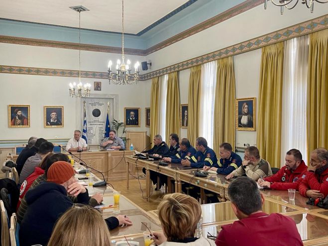 &Sigma;&epsilon; &pi;&lambda;ή&rho;&eta; &epsilon;&tau;&omicron;&iota;&mu;ό&tau;&eta;&tau;&alpha; &eta; &Pi;&omicron;&lambda;&iota;&tau;&iota;&kappa;ή &Pi;&rho;&omicron;&sigma;&tau;&alpha;&sigma;ί&alpha; &tau;&eta;&sigmaf; &Pi;&epsilon;&rho;&iota;&phi;έ&rho;&epsilon;&iota;&alpha;&sigmaf; &Pi;&epsilon;&lambda;&omicron;&pi;&omicron;&nu;&nu;ή&sigma;&omicron;&upsilon;